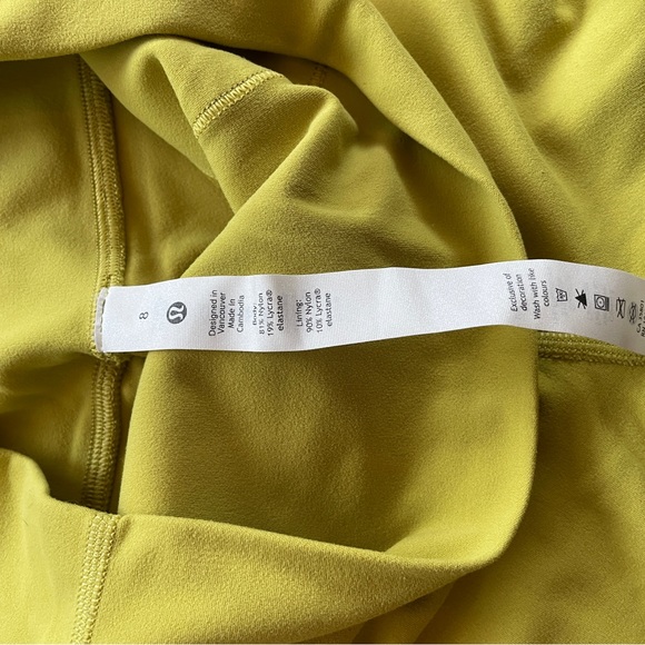 Lululemon Align leggings 25” Yellow Pear Size 8 - Picture 3 of 4